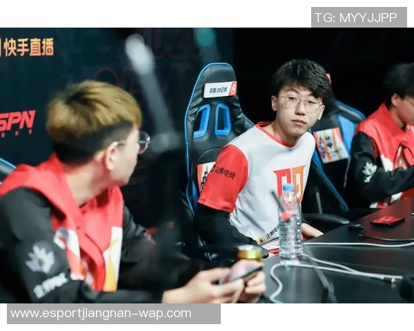 电竞比分世界冠军杯分析FPX战术表现的成功与不足之处